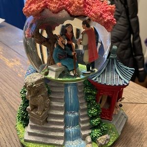 Rats Disney mulan snow globe